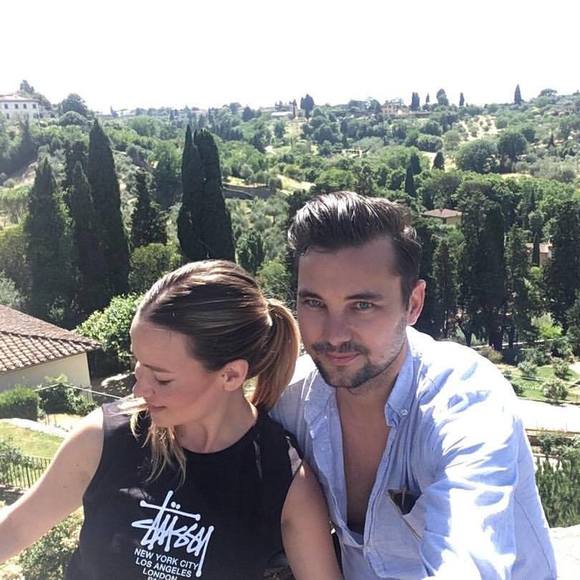 Meet your Posher, Amanda - Picture 1 of 1